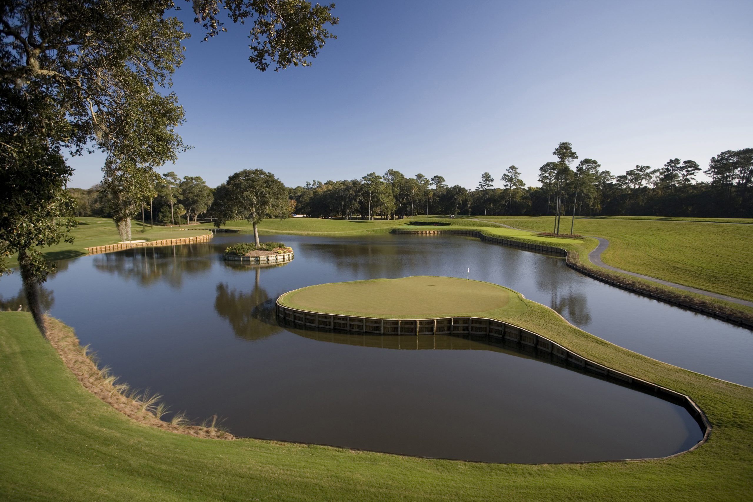 The iconic island green 17th Hole at TPC Sawgrass