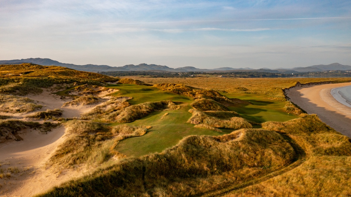 Sandy dunes at St Patricks Links