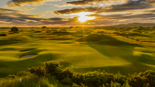 12th Green at Royal Dublin