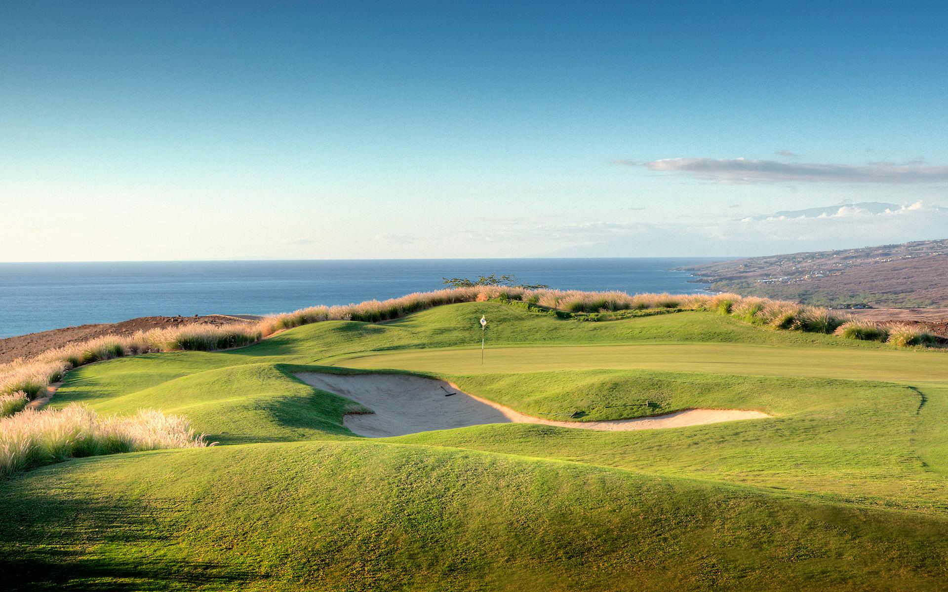 Elevated green at Hapuna Golf Course