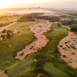 1st & 18th Hole at Mammoth Dunes Golf Course