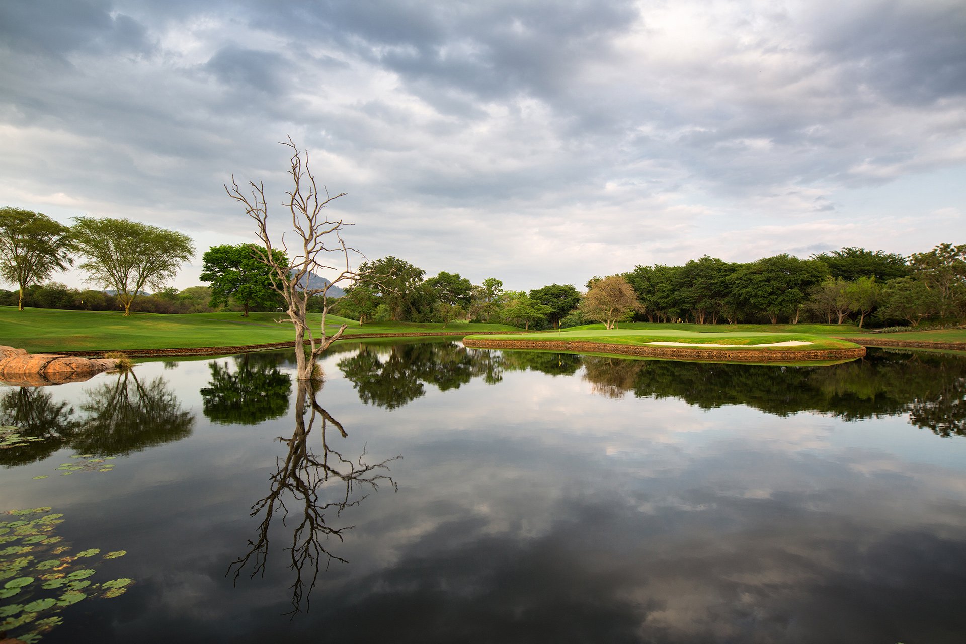 Leopard Creek Country Club Lake