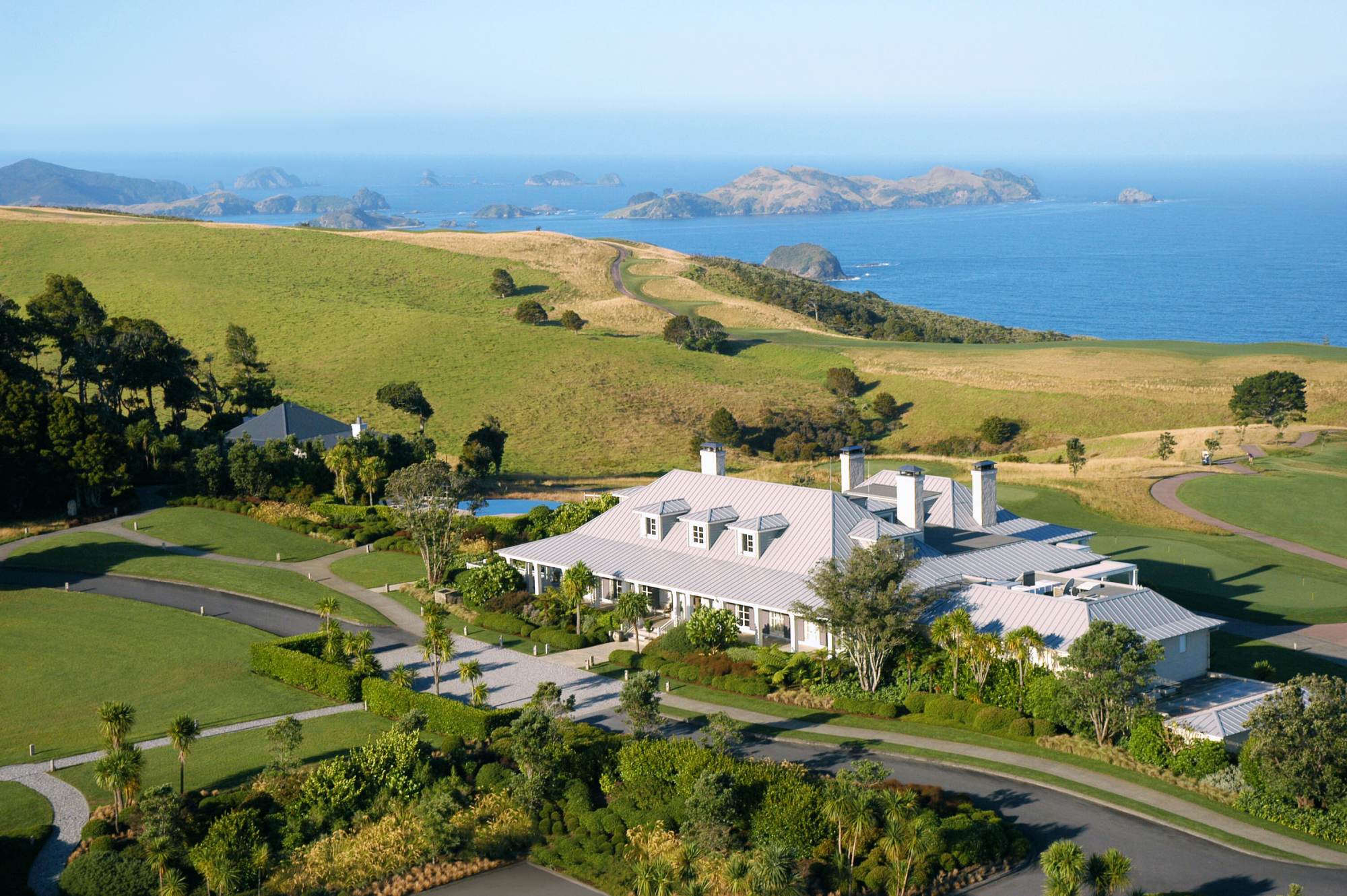 Kauri Cliffs Entrance