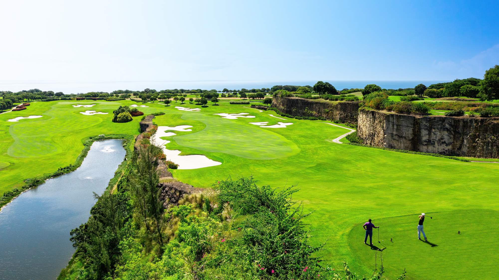 6th hole at green monkey