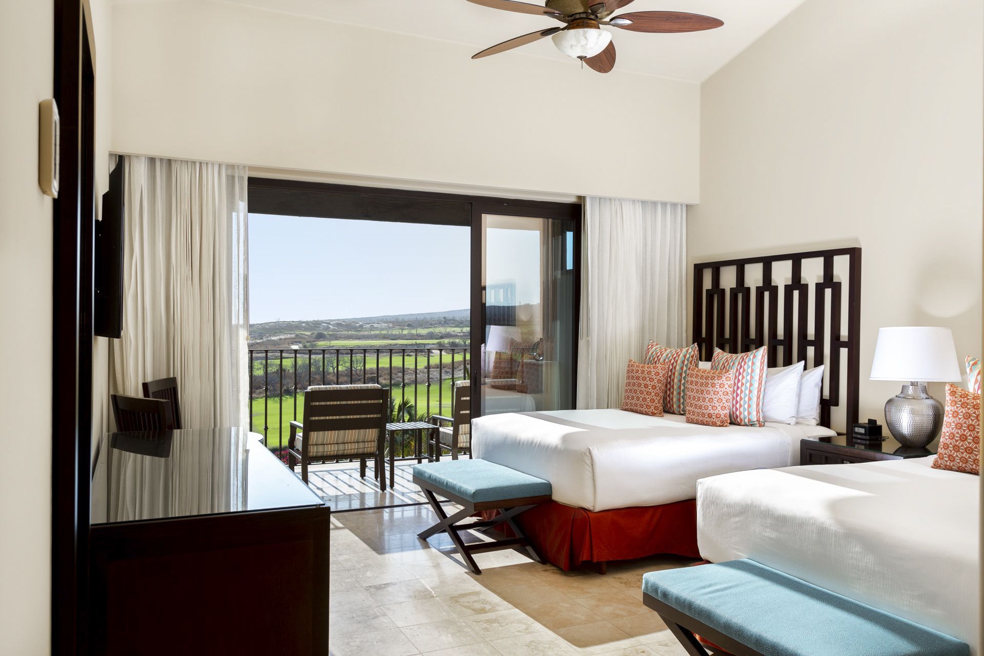 Diamante room
