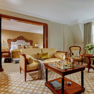 Killarney Plaza Suite