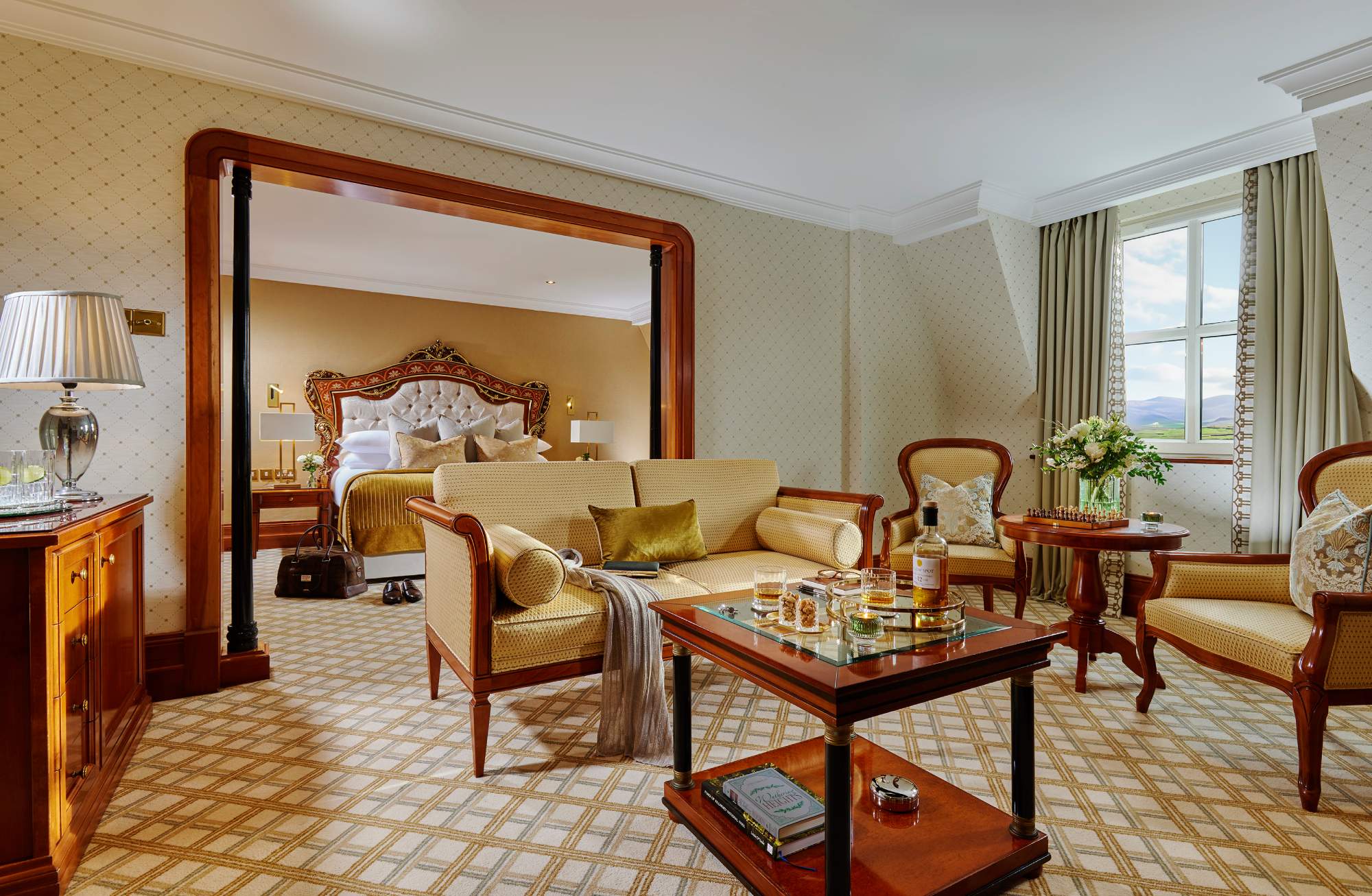 Killarney Plaza Suite