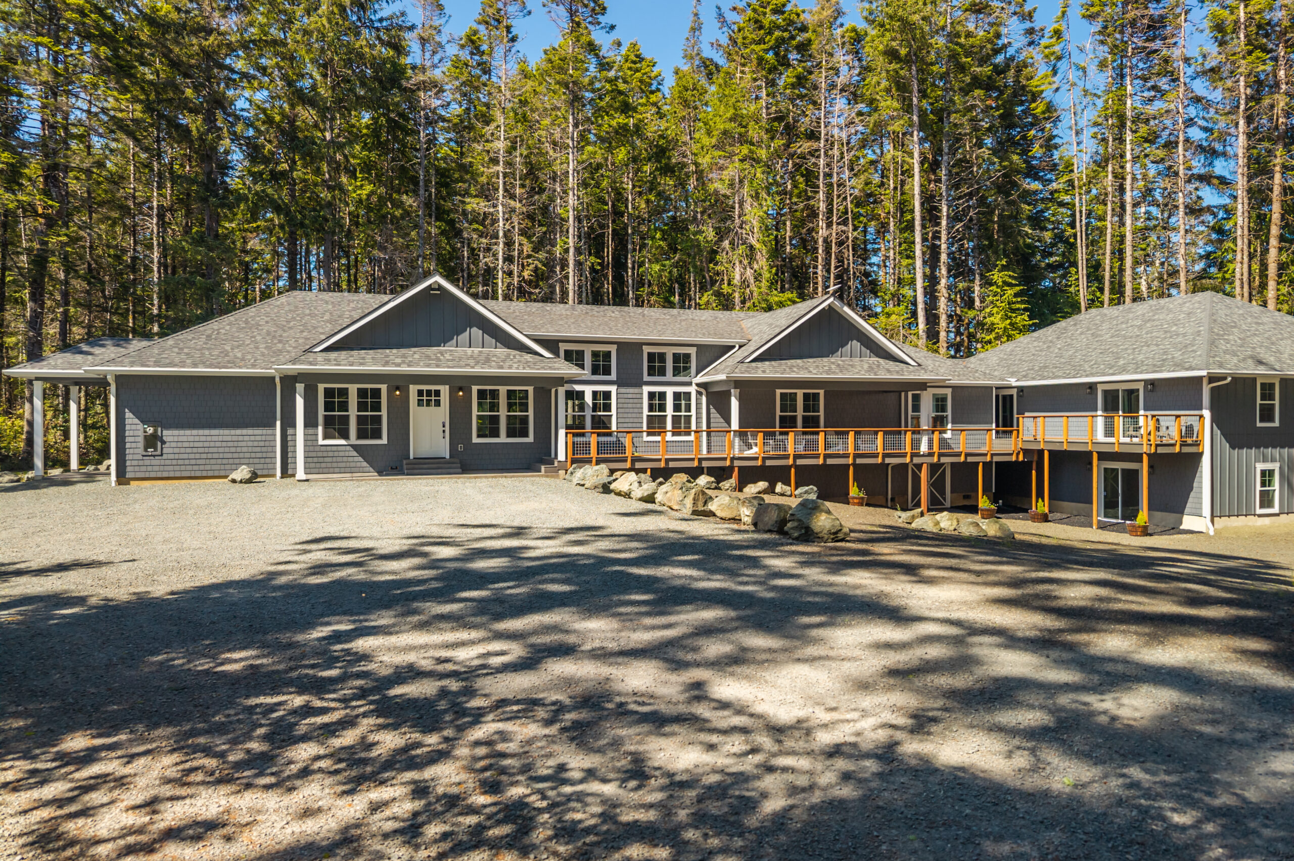 Front view of the American Cottage home in Bandon Dunes